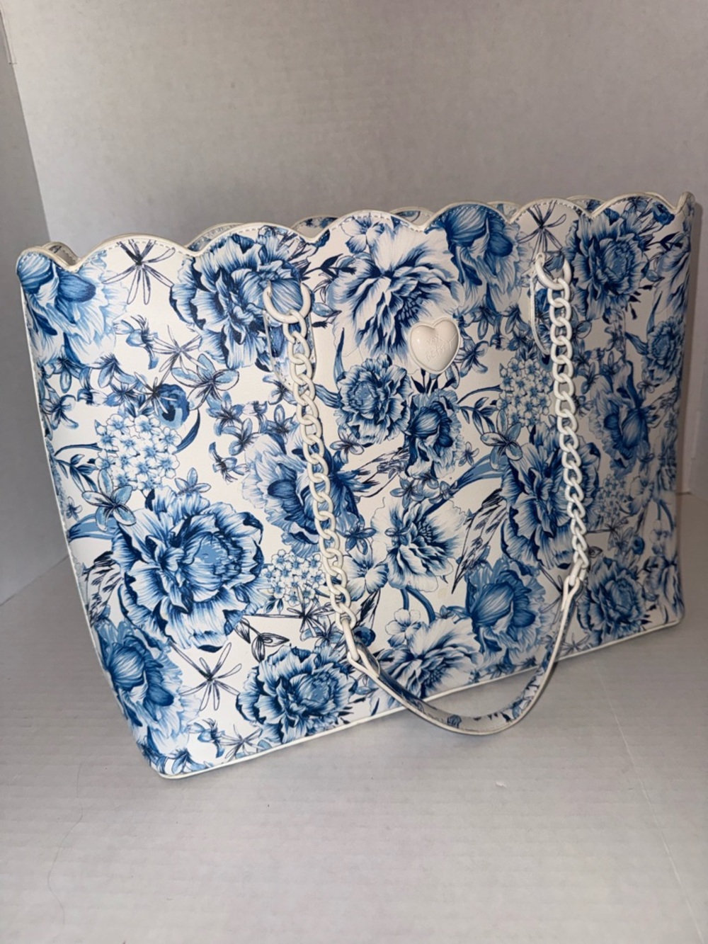 Betsey Johnson Blue and White Floral Scalloped Shoulder Tote